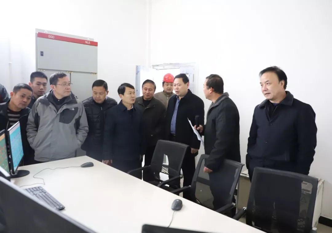 長沙凱發(fā)超硬材料科技有限公司,長沙礦山石材開采設(shè)備銷售,長沙石材加工設(shè)備銷售,金剛石工具生產(chǎn) 長沙凱發(fā)超硬材料科技有限公司,長沙礦山石材開采設(shè)備銷售,長沙石材加工設(shè)備銷售,金剛石工具生產(chǎn)